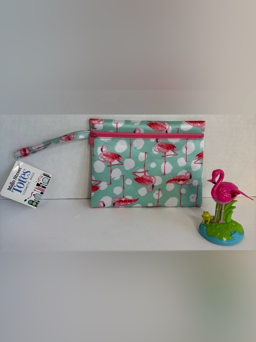 FLAMINGO (SOLAR POWERED) & COSMETIC BAG